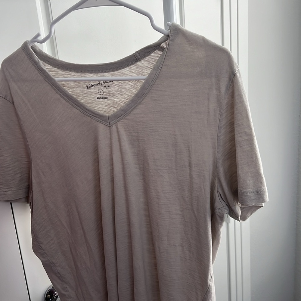 6 Basic Tees - Picture 5 of 7